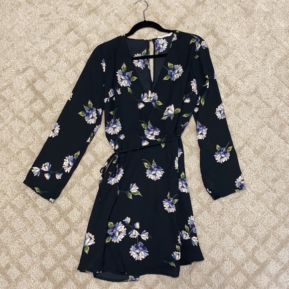 Floral Wrap Dress - Picture 3 of 5